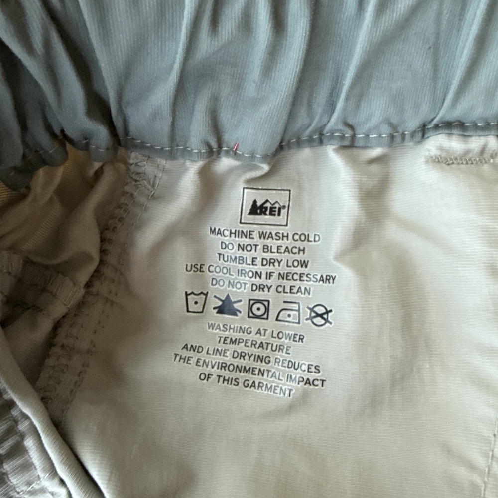 REI UPF 50+ men's Khaki Nylon cargo pants XL‎ x 34L Lightweight Hiking Camping - Picture 3 of 8